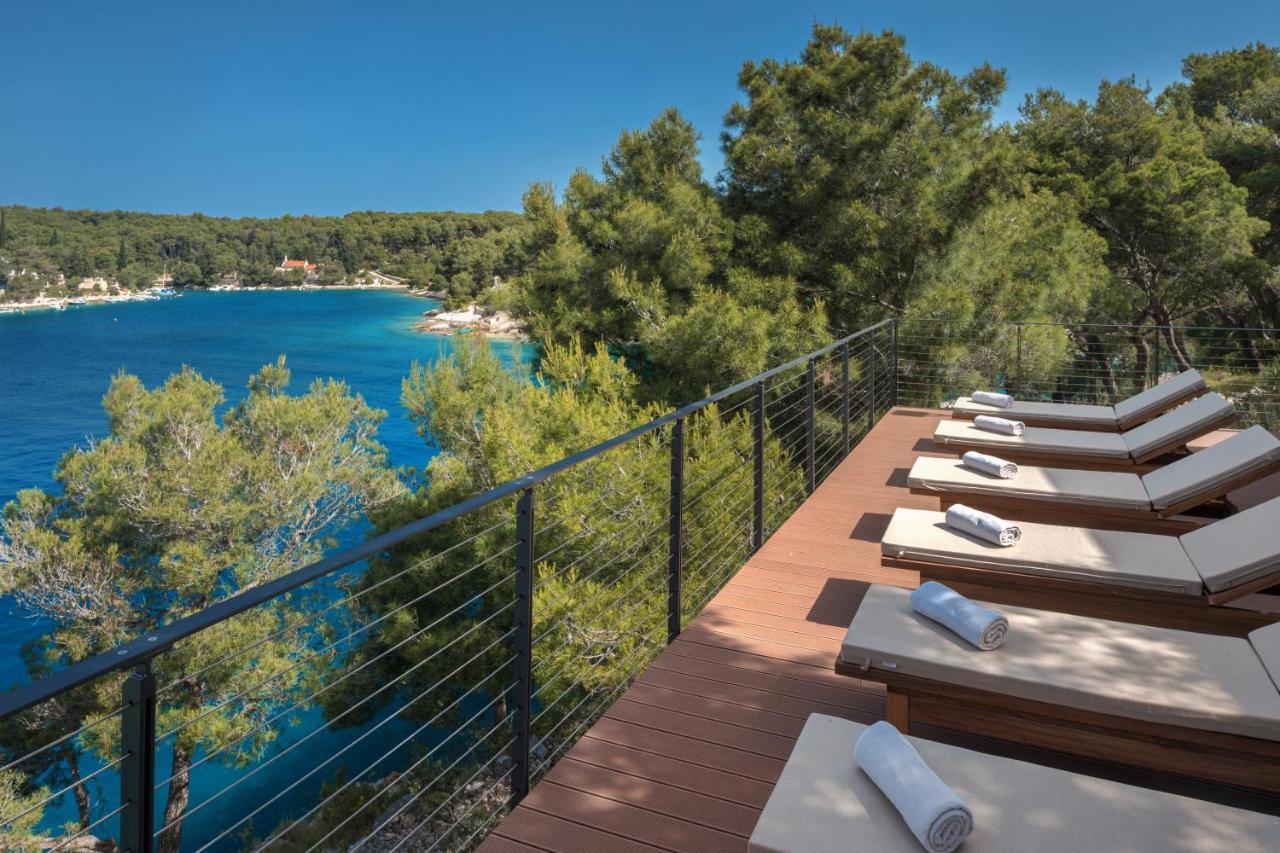 Gava Waterman Milna Resort Exterior photo